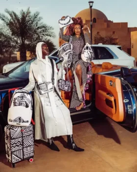 A.I.8 AFRICAN INTELLIGENCE – ORIGIN STORY Rucksäcke mit Sling-Taschen