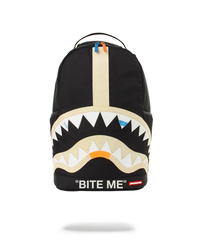 BITE ME SHARK (SCHWARZ) RUCKSACK