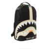 BITE ME SHARK (SCHWARZ) RUCKSACK