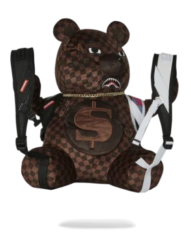 BÄR, DER DEN RUCKSACK ALS RUCKSACK TRÄGT