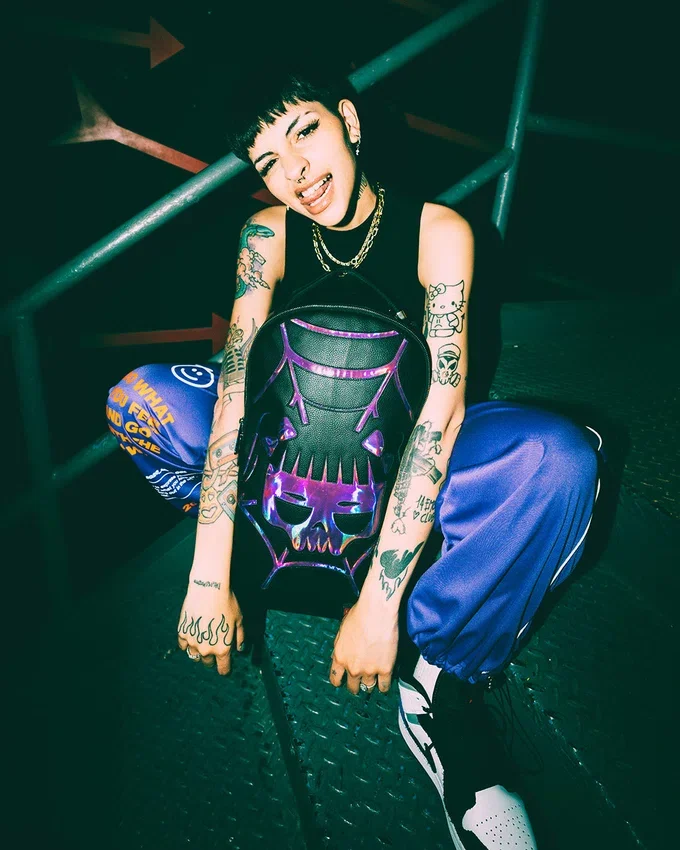 CAZZU IRIDESCENT CUT & SEW SPIDER SKULL SHARK RUCKSACK (DLXV)