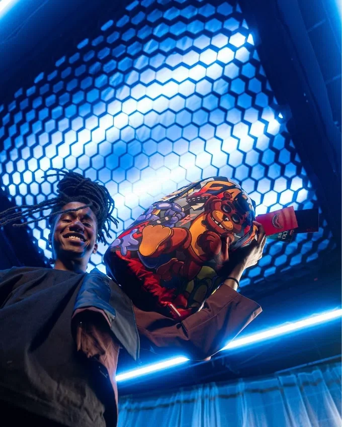 FIVE NIGHTS AT FREDDY'S OFFICIAL DLXSR-RUCKSACK