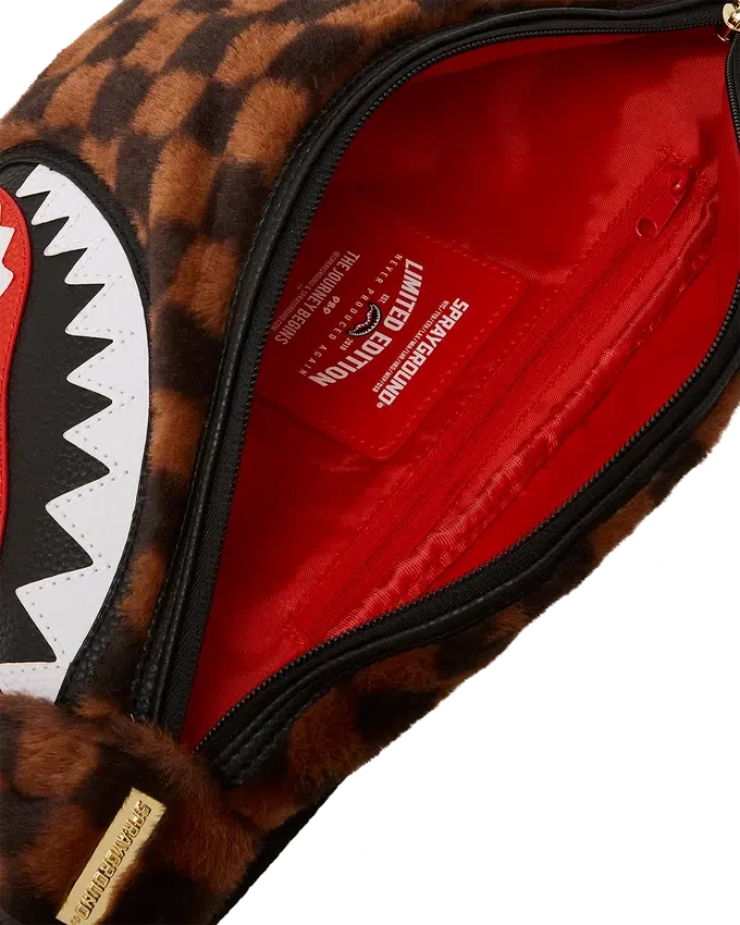 FURRR SHARKS IN PARIS Savvy Umhängetasche