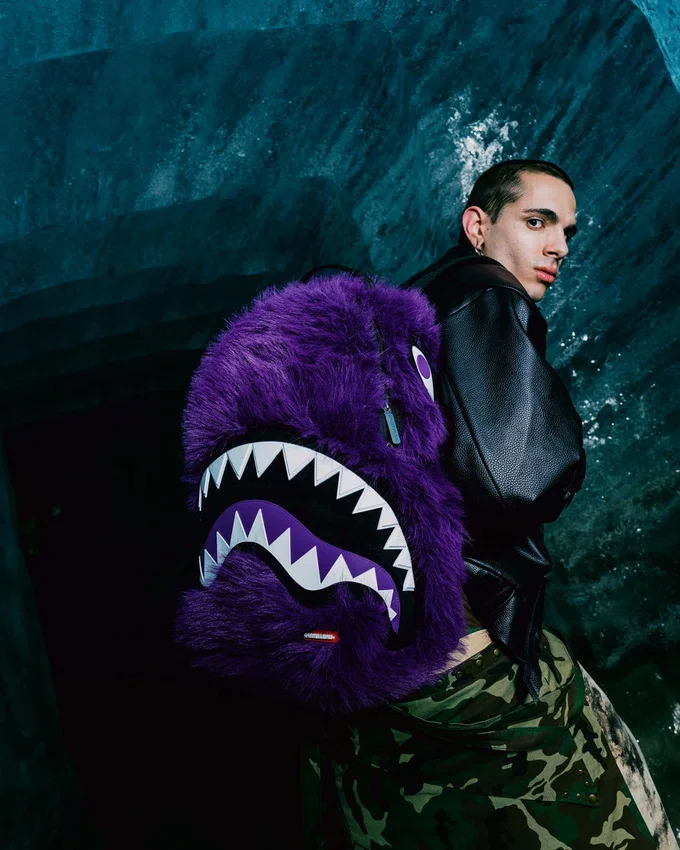 FURZILLA Shark (LILA) Rucksäcke
