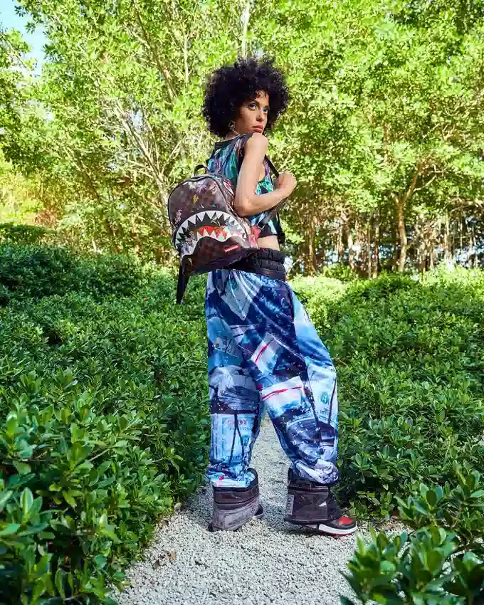GARDEN OF SHARKS SAVAGE RUCKSACK