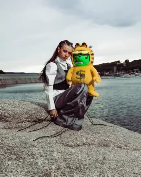 GARFIELD MONEYBEAR ANZUG TEDDYBÄR-RUCKSACK