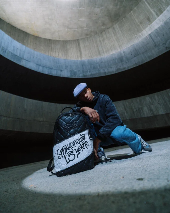 HELLO MY NAME IS 15 YEARS Gesteppter Rucksack (SUPER SELTEN)