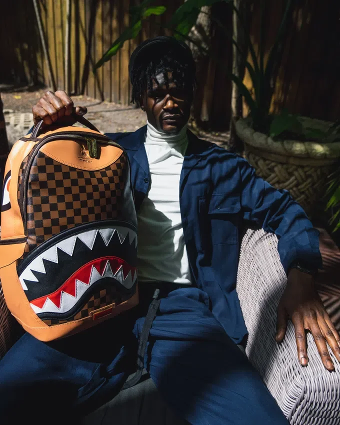 Henny AIR TO THE THRONE Rucksäcke (DLXV)