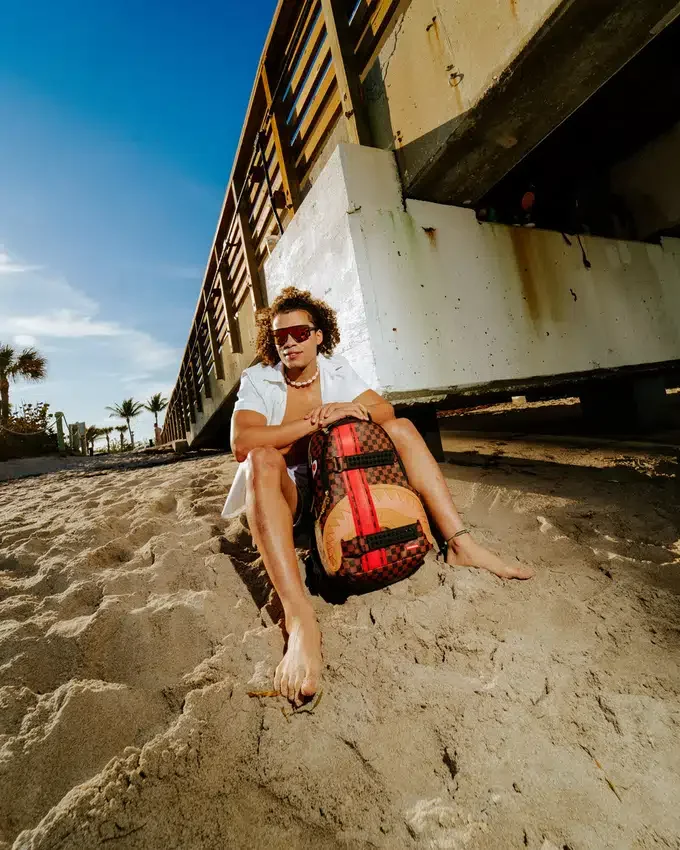 Henny VICTORY LAP Rucksack mit Skateboard-Gurt