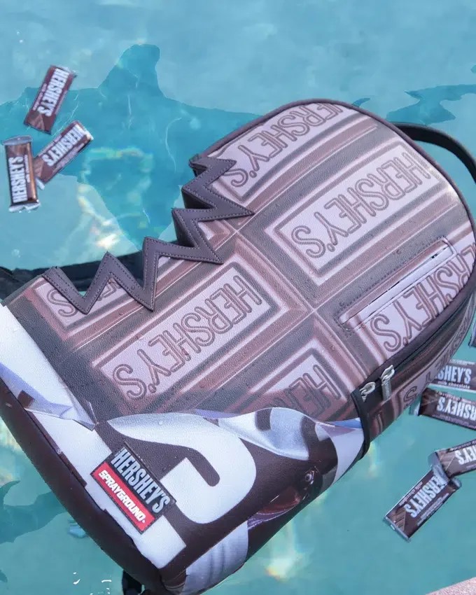 HERSHEY’S Shark Bite Rucksäcke