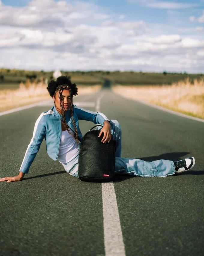 HYPERDIMENSIONAL RUCKSACK