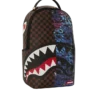 IM DUNKELN LEUCHTENDER „CITY OF LIGHT“-RUCKSACK