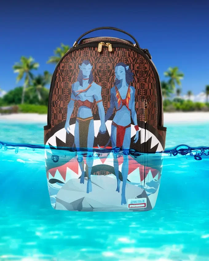 JAKE UND NEYTIRI – SHARKS IN PANDORA