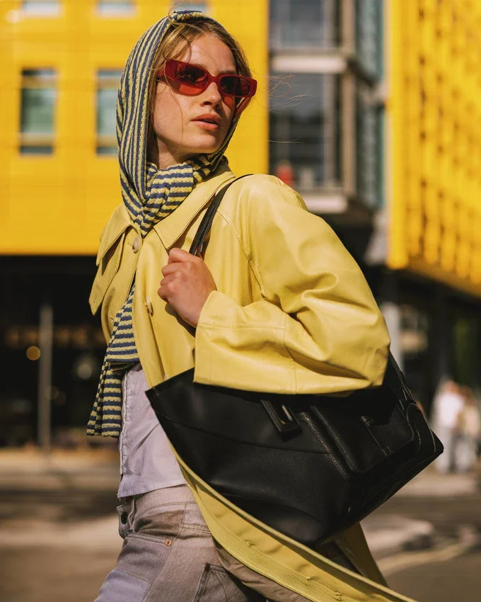 LONDON FASHION WEEK – EINE TRAGETASCHE FÜR DEN ROTEN TEPPICH