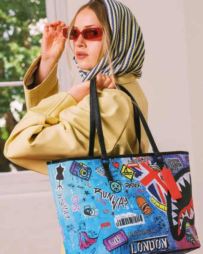 LONDON FASHION WEEK – TRAGETASCHEN, DIE AUF DEM LAUFSTEG MITMACHEN KÖNNEN