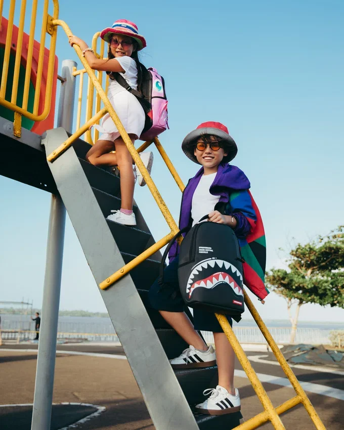 MINI DLX RUCKSACK – SHARKS CENTRAL BUBBLE SHARK