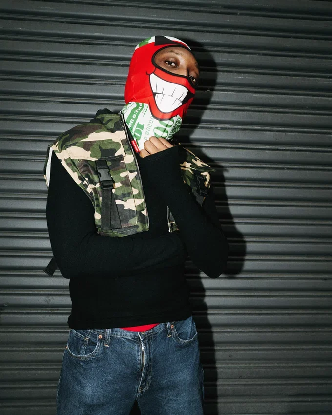 MONEY BOY Sturmhaube (ROT)