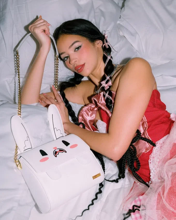 MONEY BUNNY Sling-Tasche