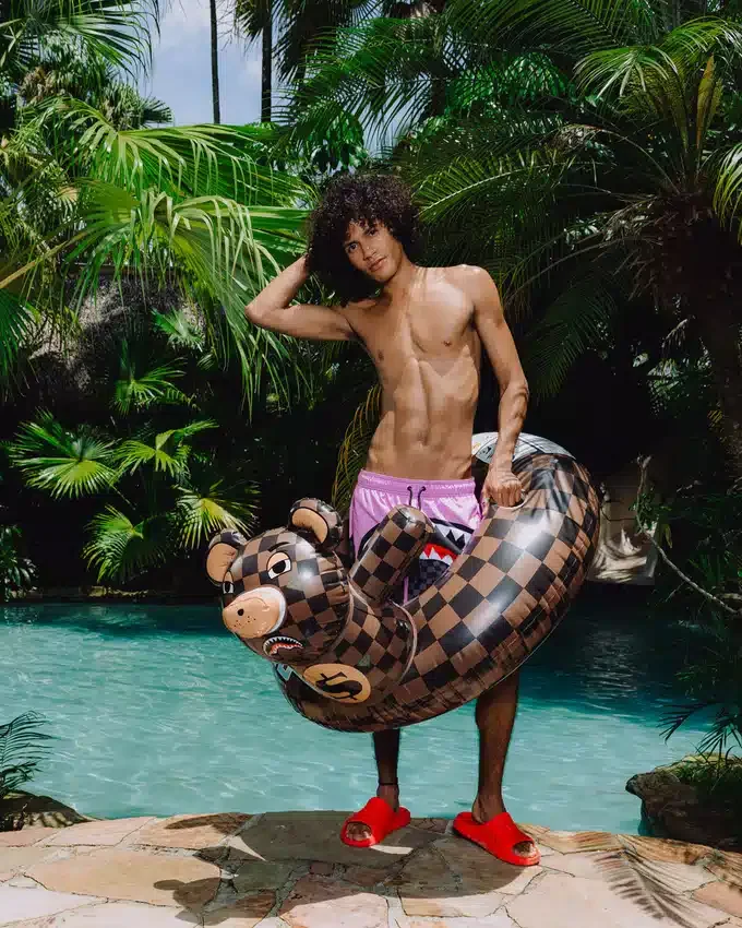 MONEYBEAR – POOL-PARTY-SWIMMTIERE