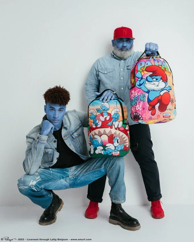 PAPA SMURF ON THE RUN Rucksäcke