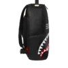 SHARK CENTRAL (SCHWARZ) (DLXV)