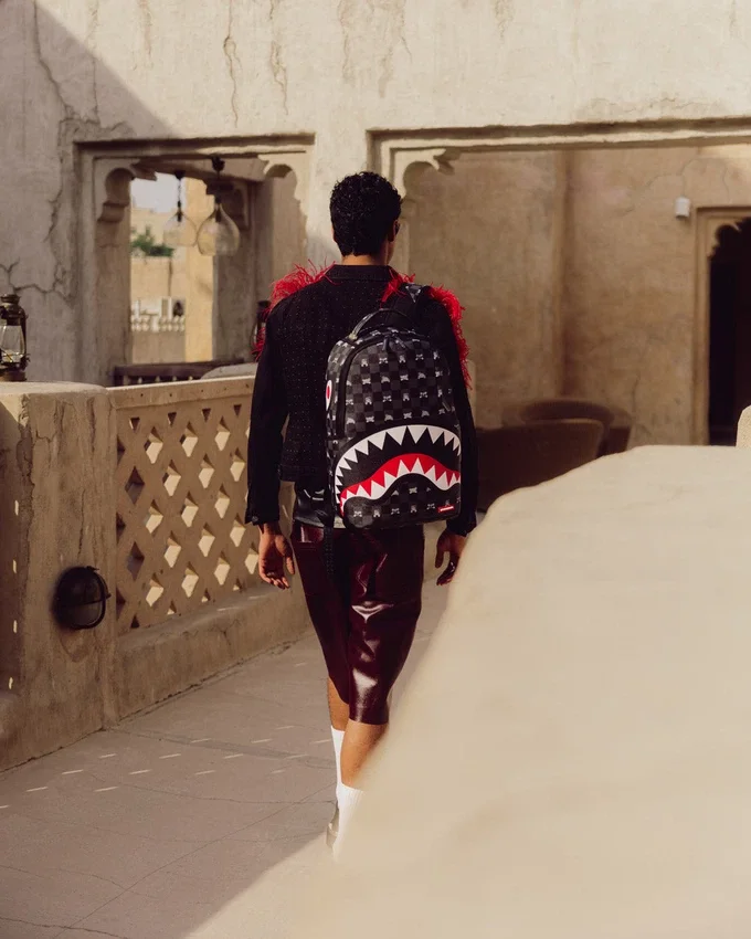 SHARK MOB HIDEOUT RUCKSACK