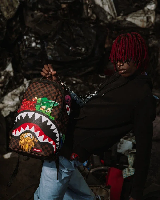 SHARKS IN PARIS CHARACTERS SNEAKIN RUCKSACK (DLXV)