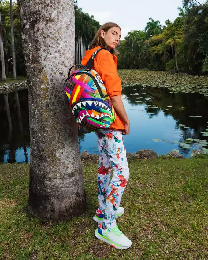 SHARKS IN PARIS CITY STREAKS RUCKSACK (DLXV)