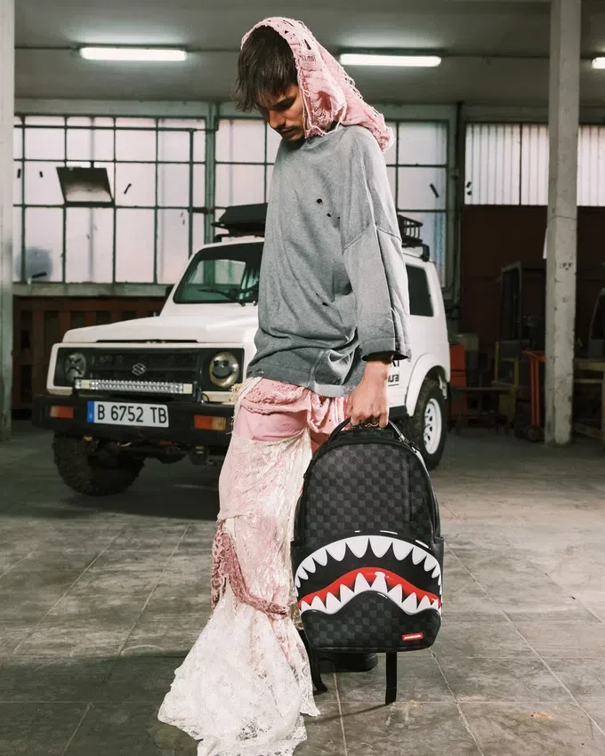 SHARKS IN PARIS HYPER PUFF RUCKSACK