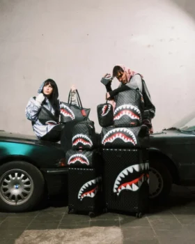 SHARKS IN PARIS HYPER PUFF Tragetasche
