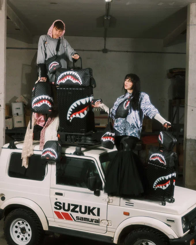 SHARKS IN PARIS HYPER PUFF Seesack