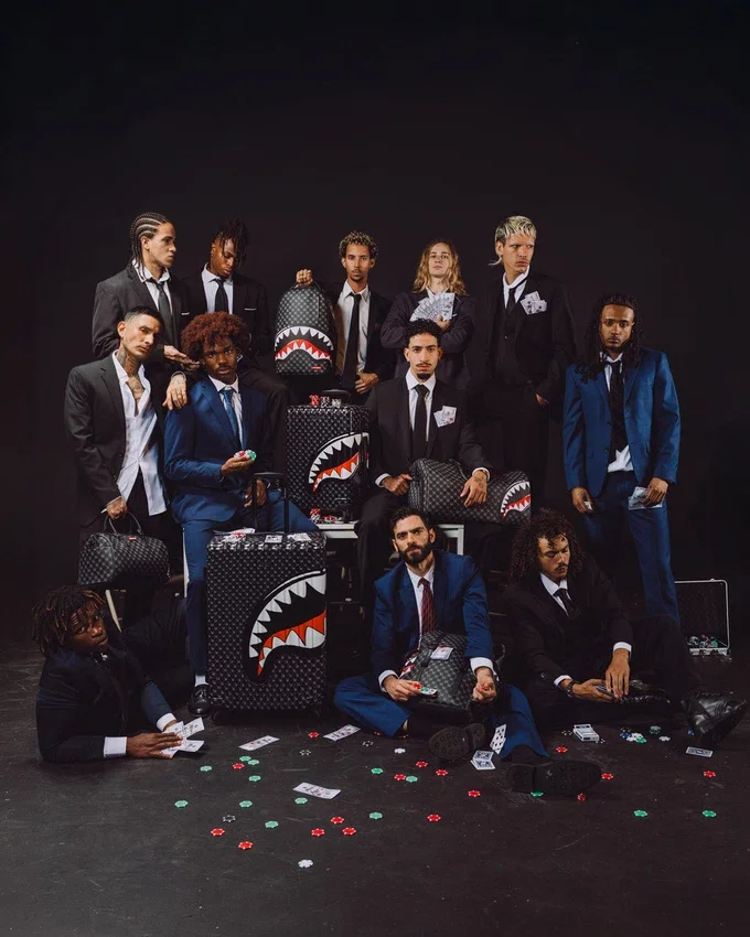 SHINOBI SHARKS IN PARIS REISEGEPÄCK