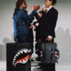 SHINOBI SHARKS IN PARIS REISEGEPÄCK IN VOLLGRÖSSE