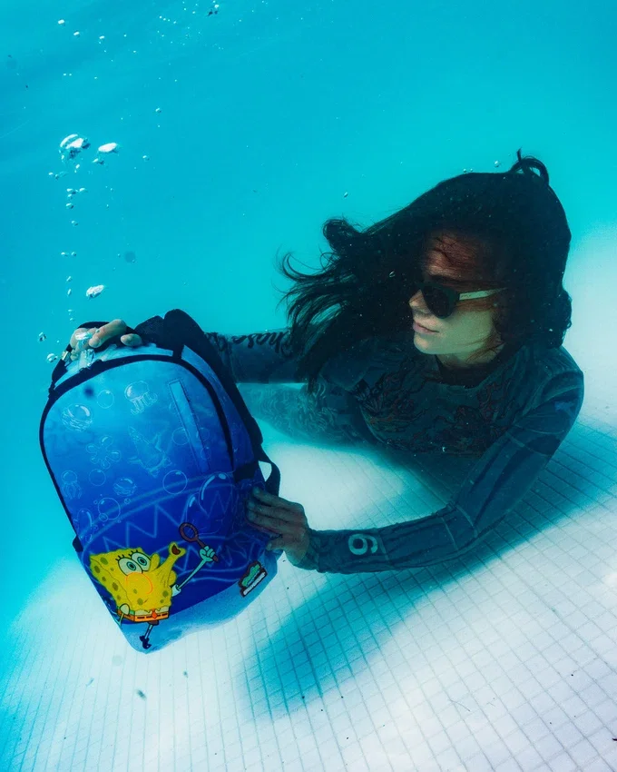 Spongebob BLOWING BUBBLES DLXR Mini-Taschen-Rucksäcke