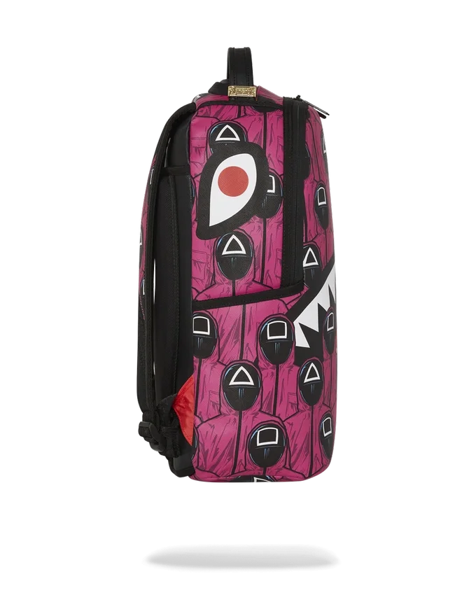 SQUID GAME COLLAB FRONT MAN & PINK GUARD SHARKS RUCKSÄCKE