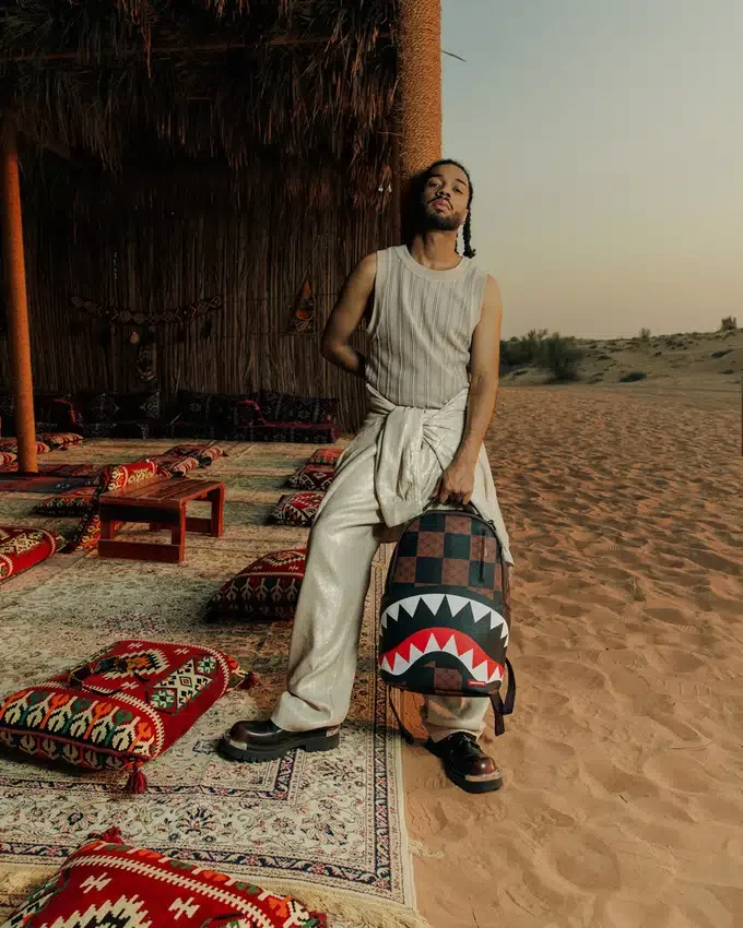 THAT BIG CHECK SHARK RUCKSACK