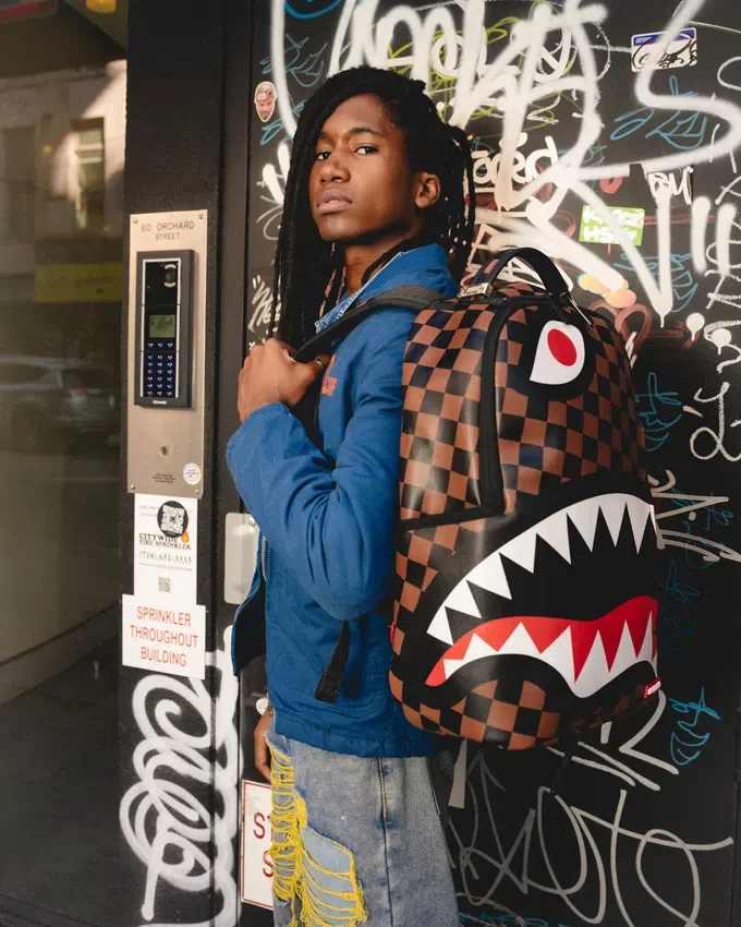 THE HANGOVER SHARK RUCKSACK