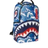 THE SHARK WAVE (hergestellt aus 100 % recycelten Plastikflaschen aus dem Meer)